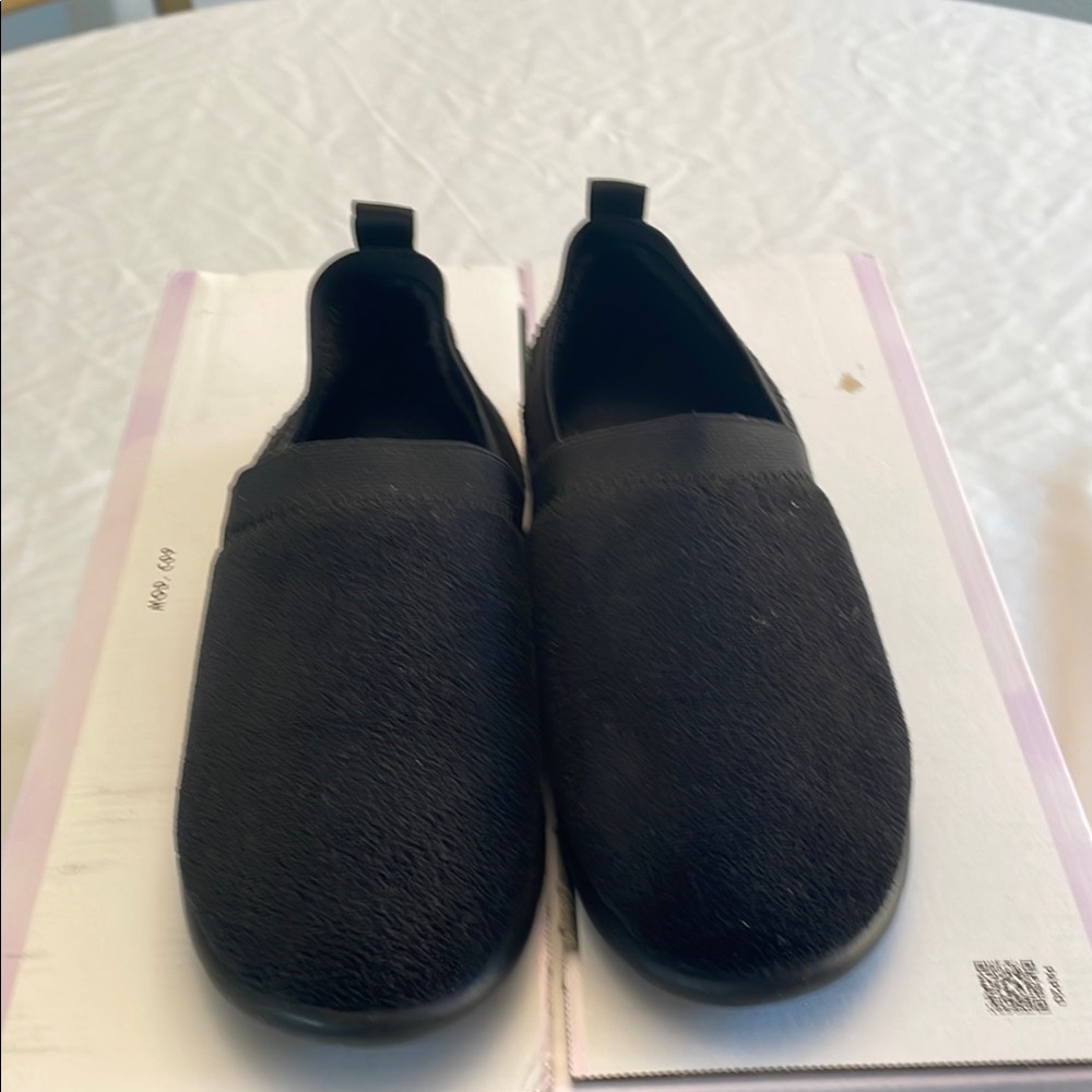 Women's Black Slip-On Shoes